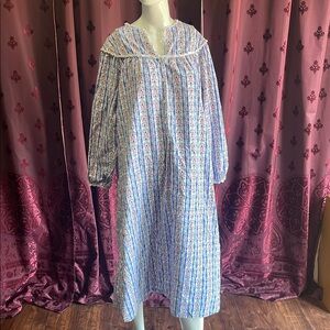 Vintage Lanz of Salzburg Floral Hearts Long Sleeve Flannel Nightgown Size Medium